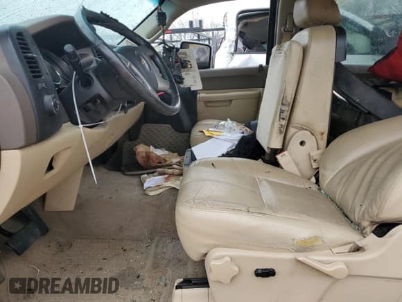 ✅ 2014 Chevrolet Silverado 2500HD LT • VIN: 1GC1KXCG2EF140829 • Лот: 54219795. Опубликован ранее на Copart с пробегом Не указан. Бесплатный доступ к архиву аукционных продаж из США и подробный отчёт об истории автомобиля на DreamBid. Изображение 7.