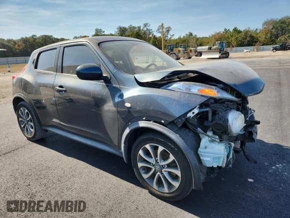 ✅ 2011 Nissan Juke S • VIN: JN8AF5MR5BT004267 • Lot: 93635265. Listed on Copart with 169,647 mi. Free auction sales archive from the USA and detailed vehicle history report at DreamBid. Image 4.