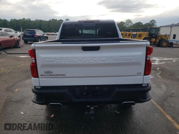 ✅ 2021 Chevrolet Silverado 1500 LT Trail Boss • VIN: 3GCPYFED9MG295722 • Lot: 70243144. Wystawiony na Copart z przebiegiem 76 753 mil. Bezpłatny archiwum sprzedaży aukcyjnych z USA i szczegółowy raport historii pojazdu na DreamBid. Zdjęcie 6.