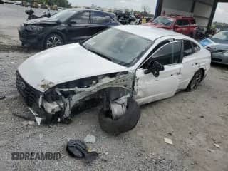 ✅ 2021 Hyundai Sonata SEL • VIN: KMHL64JA5MA152782 • Lot: 84030655. Wystawiony na Copart z przebiegiem 73 099 mil mil. Skorzystaj z bezpłatnego archiwum sprzedaży aukcyjnych z USA i zobacz szczegółowy raport historii pojazdu na DreamBid. Zdjęcie 1.