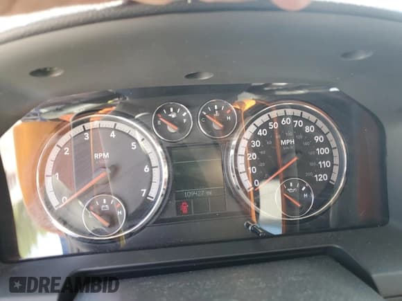 ✅ 2009 Dodge 1500 Sport • VIN: 1D3HB13T79S809853 • Lot: 49740725. Wystawiony na Copart z przebiegiem 109 427 mil. Bezpłatny archiwum sprzedaży aukcyjnych z USA i szczegółowy raport historii pojazdu na DreamBid. Zdjęcie 9.