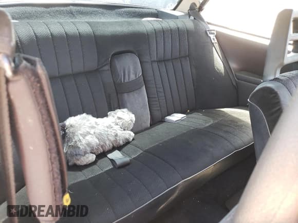 ✅ 1975 Volvo 200 • VIN: VC24215B1052320 • Лот: 69096274. Опубликован ранее на Copart с пробегом 87 535 миль. Бесплатный доступ к архиву аукционных продаж из США и подробный отчёт об истории автомобиля на DreamBid. Изображение 10.