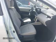 ✅ 2022 Toyota Corolla Cross LE • VIN: 7MUCAABG4NV004346 • Лот: 43318201. Опубликован ранее на IAAI с пробегом 169 627 миль. Бесплатный доступ к архиву аукционных продаж из США и подробный отчёт об истории автомобиля на DreamBid. Изображение 5.