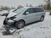 ✅ 2013 Toyota Sienna XLE • VIN: 5TDYK3DC8DS359408 • Lot: 95032825. Wystawiony na Copart z przebiegiem 84 579 mil. Bezpłatny archiwum sprzedaży aukcyjnych z USA i szczegółowy raport historii pojazdu na DreamBid. Zdjęcie 1.