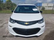 ✅ 2019 Chevrolet Bolt EV LT • VIN: 1G1FY6S00K4105693 • Lot: 42190628. Wystawiony na IAAI z przebiegiem 27 012 mil. Bezpłatny archiwum sprzedaży aukcyjnych z USA i szczegółowy raport historii pojazdu na DreamBid. Zdjęcie 12.