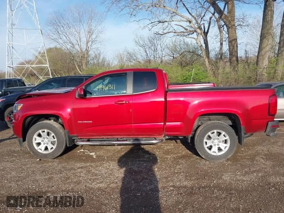 ✅ 2016 Chevrolet Colorado 2WD LT • VIN: 1GCHSCE3XG1287322 • Lot: 41961311. Listed on IAAI with 18,816 mi. Free auction sales archive from the USA and detailed vehicle history report at DreamBid. Image 15.