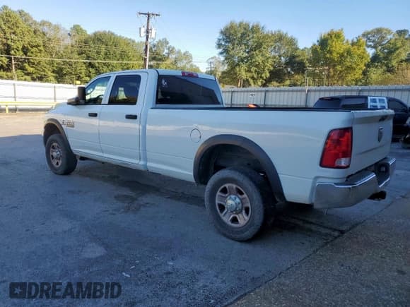 ✅ 2017 Ram 2500 Tradesman • VIN: 3C6UR5HL8HG570796 • Lot: 89865945. Listed on Copart with 239,717 mi. Free auction sales archive from the USA and detailed vehicle history report at DreamBid. Image 2.