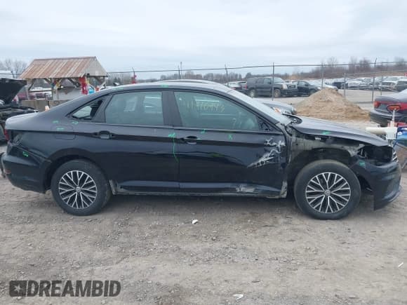 ✅ 2019 Volkswagen Jetta SEL • VIN: 3VWE57BU1KM245385 • Lot: 41910943. Listed on IAAI with 73,572 mi. Free auction sales archive from the USA and detailed vehicle history report at DreamBid. Image 14.