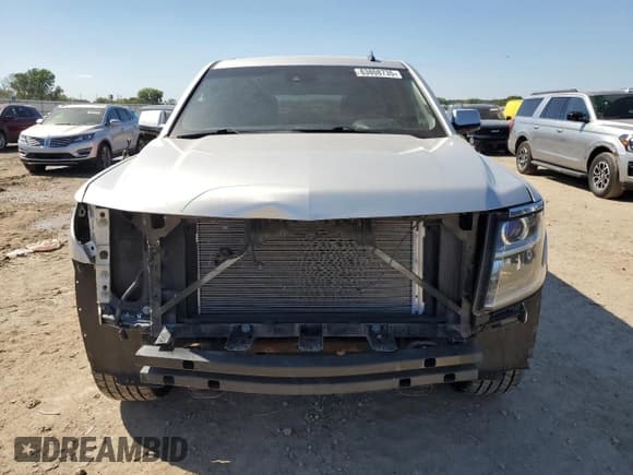 ✅ 2015 Chevrolet Suburban LT • VIN: 1GNSKJKC3FR226190 • Lot: 83808735. Wystawiony na Copart z przebiegiem 243 267 mil. Bezpłatny archiwum sprzedaży aukcyjnych z USA i szczegółowy raport historii pojazdu na DreamBid. Zdjęcie 5.