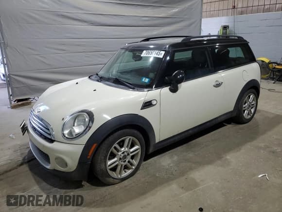 ✅ 2011 MINI Clubman • VIN: WMWZF3C55BT188284 • Lot: 70650145. Listed on Copart with 150,908 mi. Free auction sales archive from the USA and detailed vehicle history report at DreamBid. Image 1.