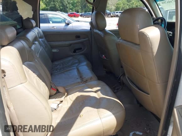 ✅ 2001 Chevrolet Silverado 2500HD LT3 • VIN: 1GCHK23G21F124089 • Lot: 42844708. Wystawiony na IAAI z przebiegiem 216 232 mil. Bezpłatny archiwum sprzedaży aukcyjnych z USA i szczegółowy raport historii pojazdu na DreamBid. Zdjęcie 8.