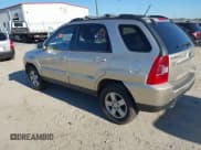 ✅ 2009 Kia Sportage LX • VIN: KNDJE723497585160 • Лот: 43503906. Опубликован ранее на IAAI с пробегом 200 168 миль. Бесплатный доступ к архиву аукционных продаж из США и подробный отчёт об истории автомобиля на DreamBid. Изображение 3.