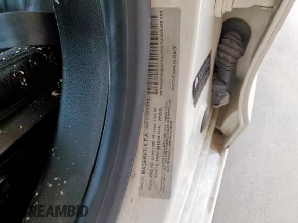 ✅ 2014 Maserati Quattroporte GTS • VIN: ZAM56PPA5E1078363 • Lot: 81271935. Wystawiony na Copart z przebiegiem 119 980 mil. Bezpłatny archiwum sprzedaży aukcyjnych z USA i szczegółowy raport historii pojazdu na DreamBid. Zdjęcie 13.