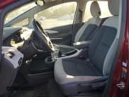 ✅ 2020 Chevrolet Bolt EV LT • VIN: 1G1FY6S04L4105827 • Lot: 77482494. Wystawiony na Copart z przebiegiem 57 046 mil. Bezpłatny archiwum sprzedaży aukcyjnych z USA i szczegółowy raport historii pojazdu na DreamBid. Zdjęcie 7.