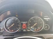 ✅ 2018 BMW X6 xDrive35i • VIN: 5UXKU2C55J0X51627 • Lot: 94940395. Wystawiony na Copart z przebiegiem 130 923 mil. Bezpłatny archiwum sprzedaży aukcyjnych z USA i szczegółowy raport historii pojazdu na DreamBid. Zdjęcie 9.