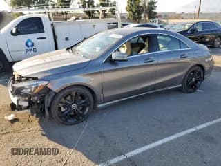 ✅ 2019 Mercedes-Benz CLA 250 • VIN: WDDSJ4EB6KN715416 • Lot: 91297395. Wystawiony na Copart z przebiegiem 62 960 mil. Bezpłatny archiwum sprzedaży aukcyjnych z USA i szczegółowy raport historii pojazdu na DreamBid. Zdjęcie 1.
