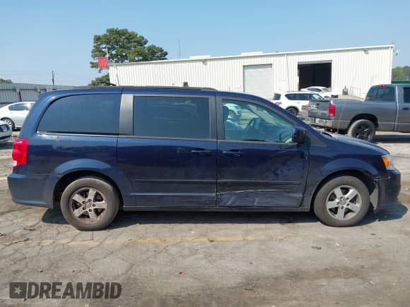 ✅ 2012 Dodge Grand Caravan SXT • VIN: 2C4RDGCG6CR310337 • Lot: 43245893. Wystawiony na IAAI z przebiegiem 219 844 mil. Bezpłatny archiwum sprzedaży aukcyjnych z USA i szczegółowy raport historii pojazdu na DreamBid. Zdjęcie 13.