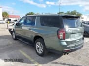 ✅ 2023 Chevrolet Suburban Premier • VIN: 1GNSKFKD7PR442938 • Lot: 43634597. Wystawiony na IAAI z przebiegiem 60 130 mil. Bezpłatny archiwum sprzedaży aukcyjnych z USA i szczegółowy raport historii pojazdu na DreamBid. Zdjęcie 3.