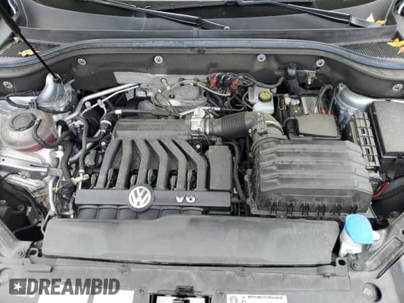 ✅ 2019 Volkswagen Atlas SE • VIN: 1V2WR2CA5KC545644 • Lot: 90772645. Listed on Copart with 24,162 mi. Free auction sales archive from the USA and detailed vehicle history report at DreamBid. Image 12.