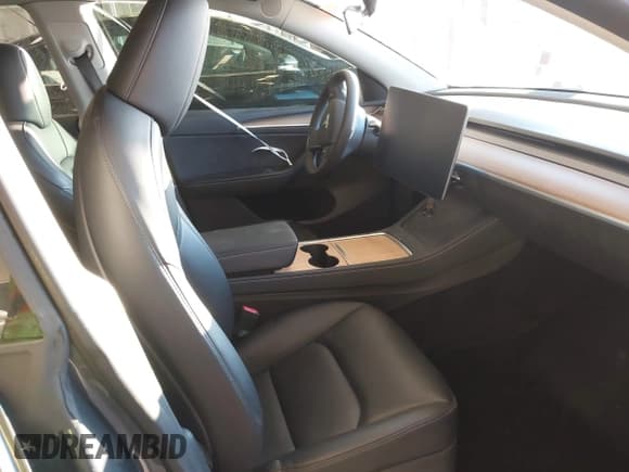 ✅ 2023 Tesla Model Y Long Range • VIN: 7SAYGDEE5PA033341 • Lot: 41379625. Listed on IAAI with Not provided. Free auction sales archive from the USA and detailed vehicle history report at DreamBid. Image 5.