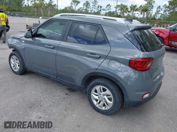 ✅ 2020 Hyundai Venue SEL • VIN: KMHRC8A36LU035740 • Lot: 42147822. Listed on IAAI with 31,237 mi. Free auction sales archive from the USA and detailed vehicle history report at DreamBid. Image 3.