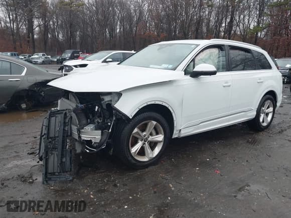 ✅ 2023 Audi Q7 Premium • VIN: WA1ACBF72PD009565 • Lot: 41022701. Wystawiony na IAAI z przebiegiem 20 558 mil. Bezpłatny archiwum sprzedaży aukcyjnych z USA i szczegółowy raport historii pojazdu na DreamBid. Zdjęcie 2.