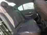 2022 BMW 3 Series 330i z VIN 3MW5R1J06N8C27011, wystawiony jako Copart lot #80242315 z przebiegiem Nie podano mil oraz Szkoda całkowita • Salvage title. Historia ofert i sprzedaży dostępna na DreamBid. Obrazek 10.