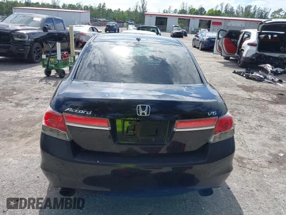 ✅ 2011 Honda Accord EX-L • VIN: 1HGCP3F87BA024561 • Лот: 43601794. Опубликован ранее на IAAI с пробегом 171 692 миль. Бесплатный доступ к архиву аукционных продаж из США и подробный отчёт об истории автомобиля на DreamBid. Изображение 16.