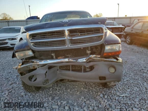 ✅ 2004 Dodge Dakota SLT • VIN: 1D7HG48N54S751729 • Lot: 75337434. Wystawiony na Copart z przebiegiem Nie podano. Bezpłatny archiwum sprzedaży aukcyjnych z USA i szczegółowy raport historii pojazdu na DreamBid. Zdjęcie 5.