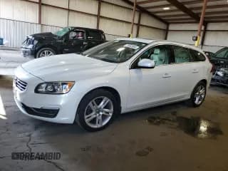 ✅ 2015 Volvo V60 • VIN: YV126MEC0F1205624 • Lot: 70863984. Wystawiony na Copart z przebiegiem 128 952 mil. Bezpłatny archiwum sprzedaży aukcyjnych z USA i szczegółowy raport historii pojazdu na DreamBid. Zdjęcie 1.