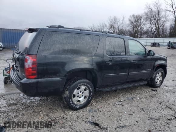 ✅ 2007 Chevrolet Suburban LTZ • VIN: 3GNFK16367G132334 • Lot: 81407164. Wystawiony na Copart z przebiegiem 201 998 mil. Bezpłatny archiwum sprzedaży aukcyjnych z USA i szczegółowy raport historii pojazdu na DreamBid. Zdjęcie 3.