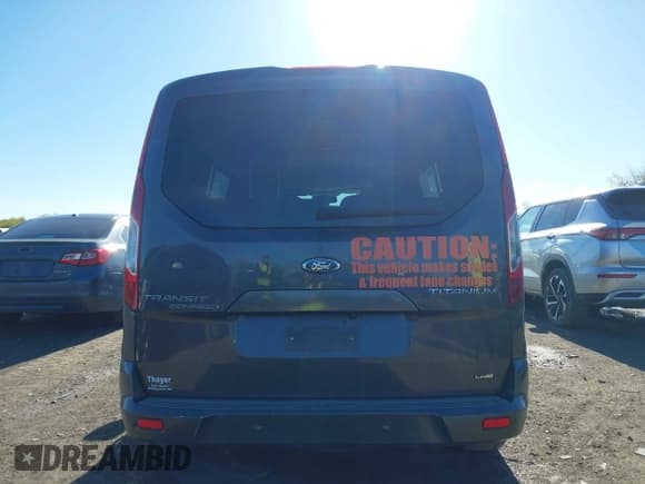 ✅ 2015 Ford Transit Connect Titanium • VIN: NM0GE9G78F1195501 • Lot: 42146121. Wystawiony na IAAI z przebiegiem 59 449 mil. Bezpłatny archiwum sprzedaży aukcyjnych z USA i szczegółowy raport historii pojazdu na DreamBid. Zdjęcie 17.
