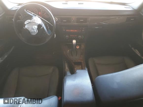 ✅ 2007 BMW 3 Series 328i • VIN: WBAVA33577P140346 • Lot: 85396905. Listed on Copart with 144,518 mi. Free auction sales archive from the USA and detailed vehicle history report at DreamBid. Image 8.