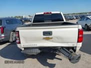 ✅ 2015 Chevrolet Silverado 1500 LT • VIN: 3GCPCREC8FG147765 • Lot: 43335404. Wystawiony na IAAI z przebiegiem 101 862 mil. Bezpłatny archiwum sprzedaży aukcyjnych z USA i szczegółowy raport historii pojazdu na DreamBid. Zdjęcie 16.