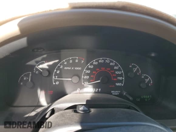 ✅ 2002 Ford Explorer XLT • VIN: 1FMDU63WX2ZB43105 • Лот: 86786874. Опубликован ранее на Copart с пробегом 128 687 миль. Бесплатный доступ к архиву аукционных продаж из США и подробный отчёт об истории автомобиля на DreamBid. Изображение 9.