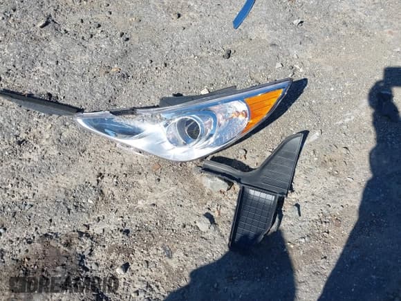 ✅ 2013 Hyundai Sonata GLS • VIN: 5NPEB4AC1DH652361 • Lot: 43409972. Listed on IAAI with 150,378 mi. Free auction sales archive from the USA and detailed vehicle history report at DreamBid. Image 12.