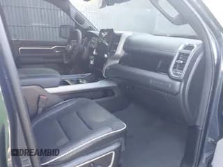 ✅ 2025 Ram 1500 Laramie • VIN: 1C6SRFJP1SN737900 • Lot: 43204696. Wystawiony na IAAI z przebiegiem 338 mil. Bezpłatny archiwum sprzedaży aukcyjnych z USA i szczegółowy raport historii pojazdu na DreamBid. Zdjęcie 5.