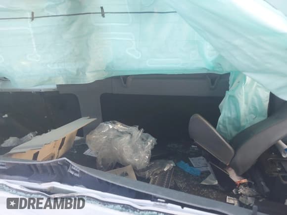 ✅ 2019 Ford Transit Passenger XL • VIN: 1FDZX2CM4KKB42724 • Lot: 41589339. Listed on IAAI with 69,061 mi. Free auction sales archive from the USA and detailed vehicle history report at DreamBid. Image 8.