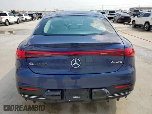 ✅ 2022 Mercedes-Benz EQS 580 • VIN: W1KCG4EB8NA021793 • Lot: 52857235. Listed on Copart with 45,609 mi. Free auction sales archive from the USA and detailed vehicle history report at DreamBid. Image 6.