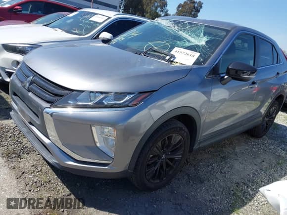 ✅ 2018 Mitsubishi Eclipse Cross LE • VIN: JA4AT4AA5JZ062561 • Лот: 41572618. Опубликован ранее на IAAI с пробегом 95 716 миль. Бесплатный доступ к архиву аукционных продаж из США и подробный отчёт об истории автомобиля на DreamBid. Изображение 18.