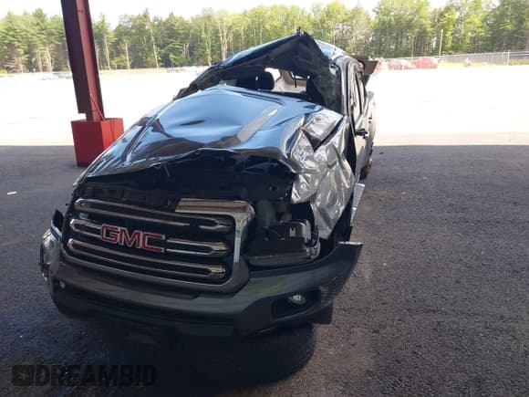 ✅ 2019 GMC Canyon 4WD SLE • VIN: 1GTG6CEN5K1101096 • Lot: 42723441. Listed on IAAI with Not provided. Free auction sales archive from the USA and detailed vehicle history report at DreamBid. Image 6.