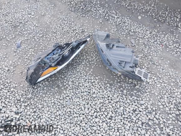 ✅ 2025 Hyundai Elantra SEL Convenience • VIN: KMHLS4DG6SU873023 • Lot: 43646971. Listed on IAAI with 23,169 mi. Free auction sales archive from the USA and detailed vehicle history report at DreamBid. Image 12.