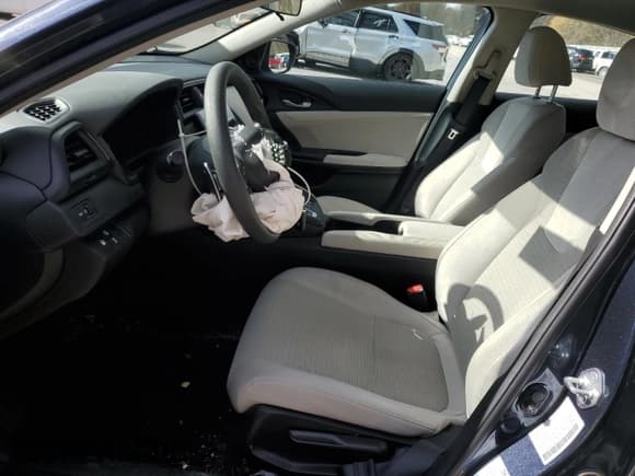 ✅ 2022 Honda Insight EX • VIN: 19XZE4F51NE009677 • Lot: 90948715. Listed on Copart with 53,005 mi. Free auction sales archive from the USA and detailed vehicle history report at DreamBid. Image 7.