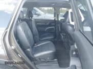 ✅ 2024 Kia Telluride S • VIN: 5XYP6DGC2RG521653 • Lot: 43234381. Wystawiony na IAAI z przebiegiem 43 083 mil. Bezpłatny archiwum sprzedaży aukcyjnych z USA i szczegółowy raport historii pojazdu na DreamBid. Zdjęcie 8.