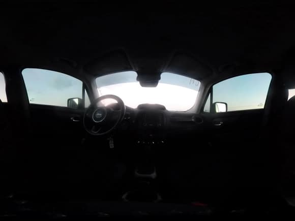 ✅ 2017 Jeep Renegade Latitude • VIN: ZACCJABB9HPG59344 • Lot: 43427567. Wystawiony na IAAI z przebiegiem 113 706 mil. Bezpłatny archiwum sprzedaży aukcyjnych z USA i szczegółowy raport historii pojazdu na DreamBid. Zdjęcie 18.