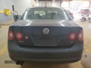 ✅ 2009 Volkswagen Jetta S • VIN: 3VWJM71K49M136205 • Lot: 91372795. Wystawiony na Copart z przebiegiem 152 409 mil. Bezpłatny archiwum sprzedaży aukcyjnych z USA i szczegółowy raport historii pojazdu na DreamBid. Zdjęcie 6.