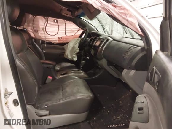 ✅ 2014 Toyota Tacoma • VIN: 3TMLU4EN0EM140289 • Лот: 41543692. Опубликован ранее на IAAI с пробегом 118 051 миль. Бесплатный доступ к архиву аукционных продаж из США и подробный отчёт об истории автомобиля на DreamBid. Изображение 5.