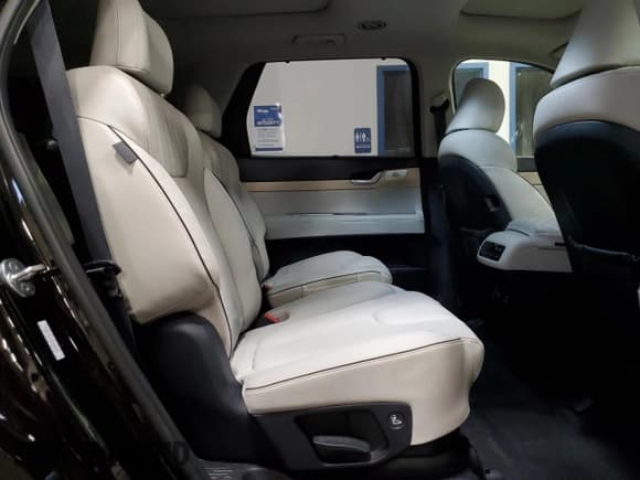 ✅ 2023 Hyundai Palisade Limited • VIN: KM8R5DGE1PU510650 • Лот: 77388814. Опубликован ранее на Copart с пробегом 41 845 миль. Бесплатный доступ к архиву аукционных продаж из США и подробный отчёт об истории автомобиля на DreamBid. Изображение 11.