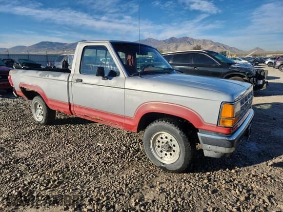 ✅ 1990 Ford Ranger • VIN: 1FTCR10T9LUA48760 • Lot: 87226885. Listed on Copart with 110,875 mi. Free auction sales archive from the USA and detailed vehicle history report at DreamBid. Image 4.