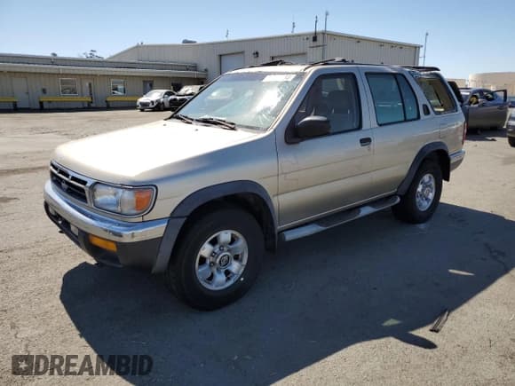 ✅ 1999 Nissan Pathfinder XE • VIN: JN8AR05Y3XW316271 • Lot: 71989454. Wystawiony na Copart z przebiegiem 208 016 mil. Bezpłatny archiwum sprzedaży aukcyjnych z USA i szczegółowy raport historii pojazdu na DreamBid. Zdjęcie 1.